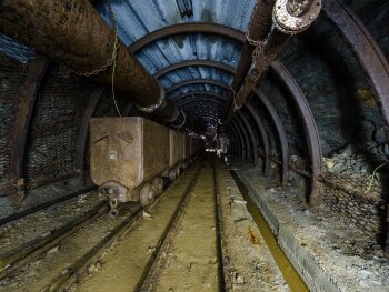 100 ton złota